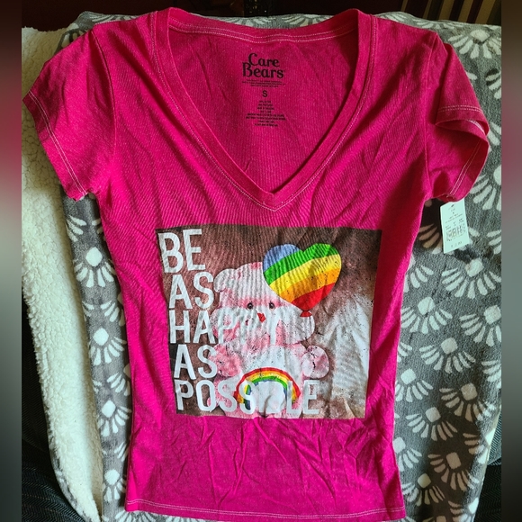 Sweet pink Care Bear shirt - Picture 2 of 3